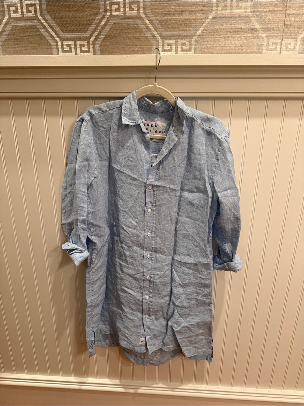 Frank & Eileen Pale Blue Linen Button-Down Shirt